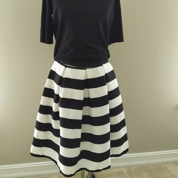 Dresses & Skirts - Black and white skirt